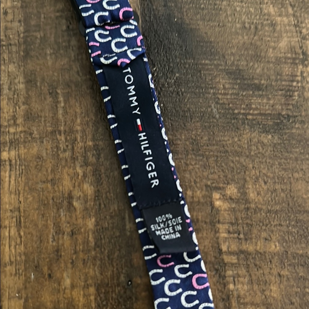 Stylish Blue Patterned Bow Tie - Picture 3 of 5